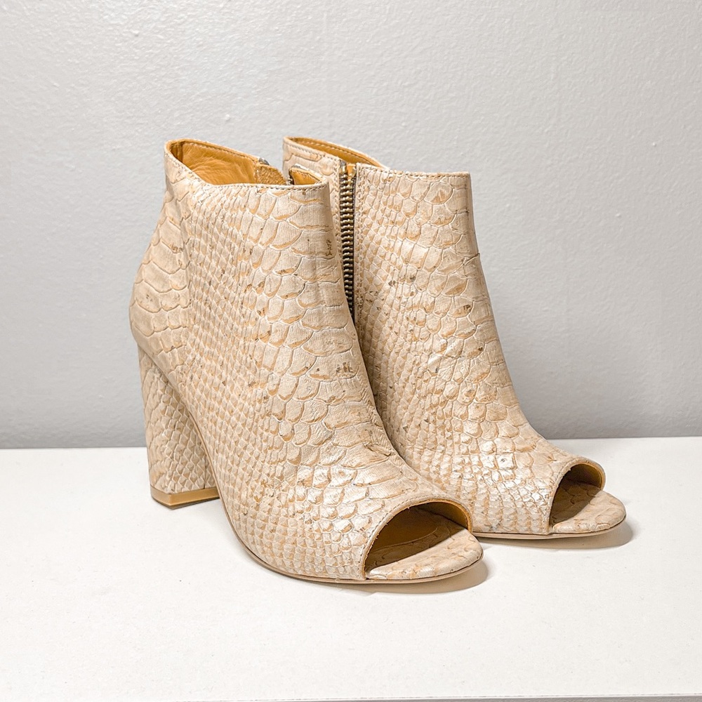Queork Faux Snakeskin Booties Size 37 US 6.5